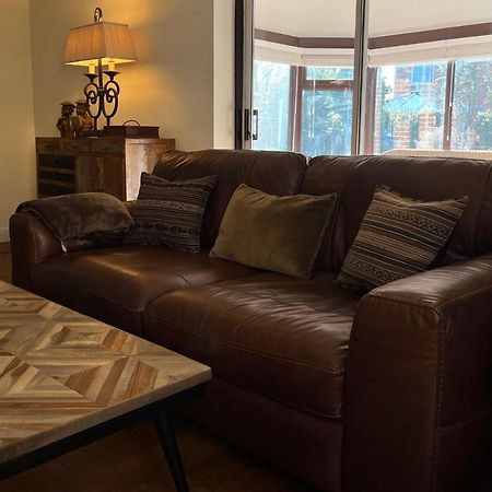 Stunning Beverley Bungalow W Fireplace, Private Parking, And Garden Екстериор снимка