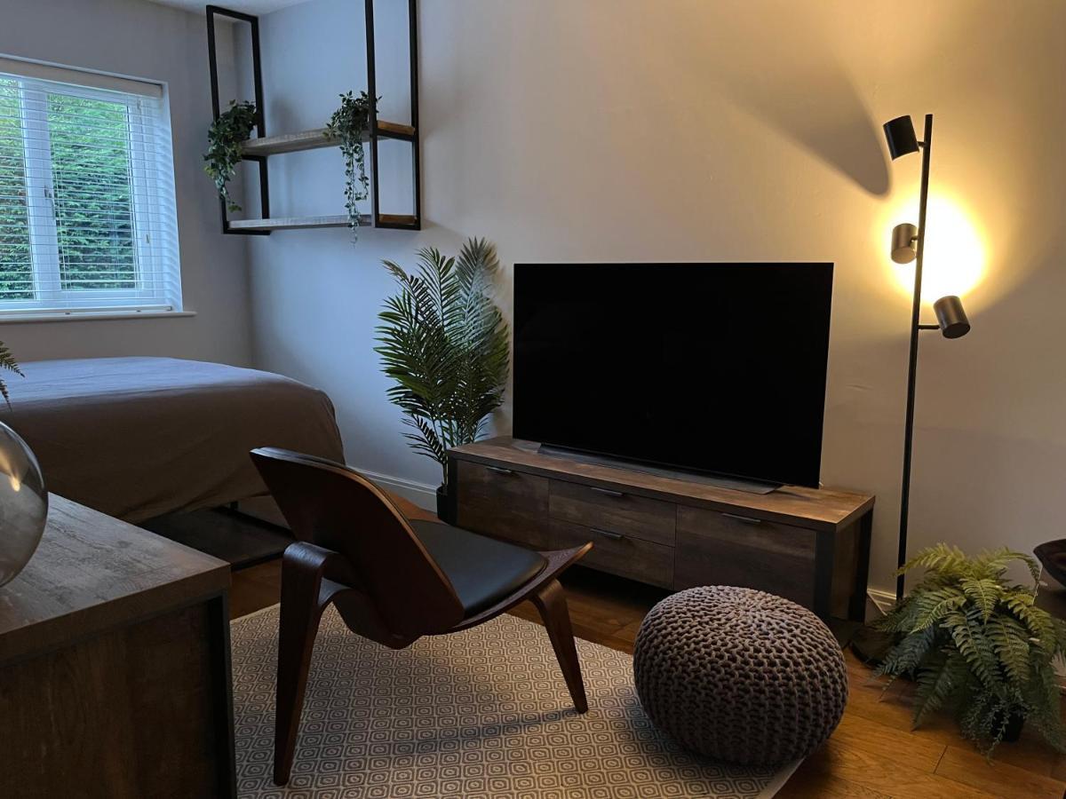 Stunning Beverley Bungalow W Fireplace, Private Parking, And Garden Екстериор снимка